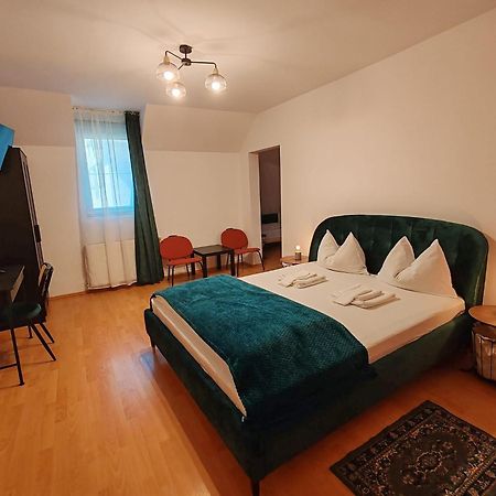 Pensiunea Hera Sighişoara Esterno foto